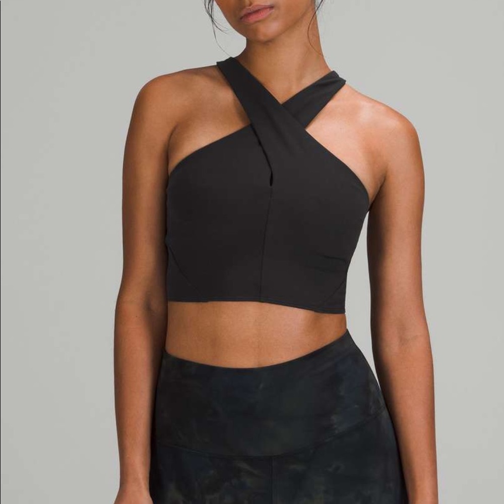 Lululemon criss cross front sports bra